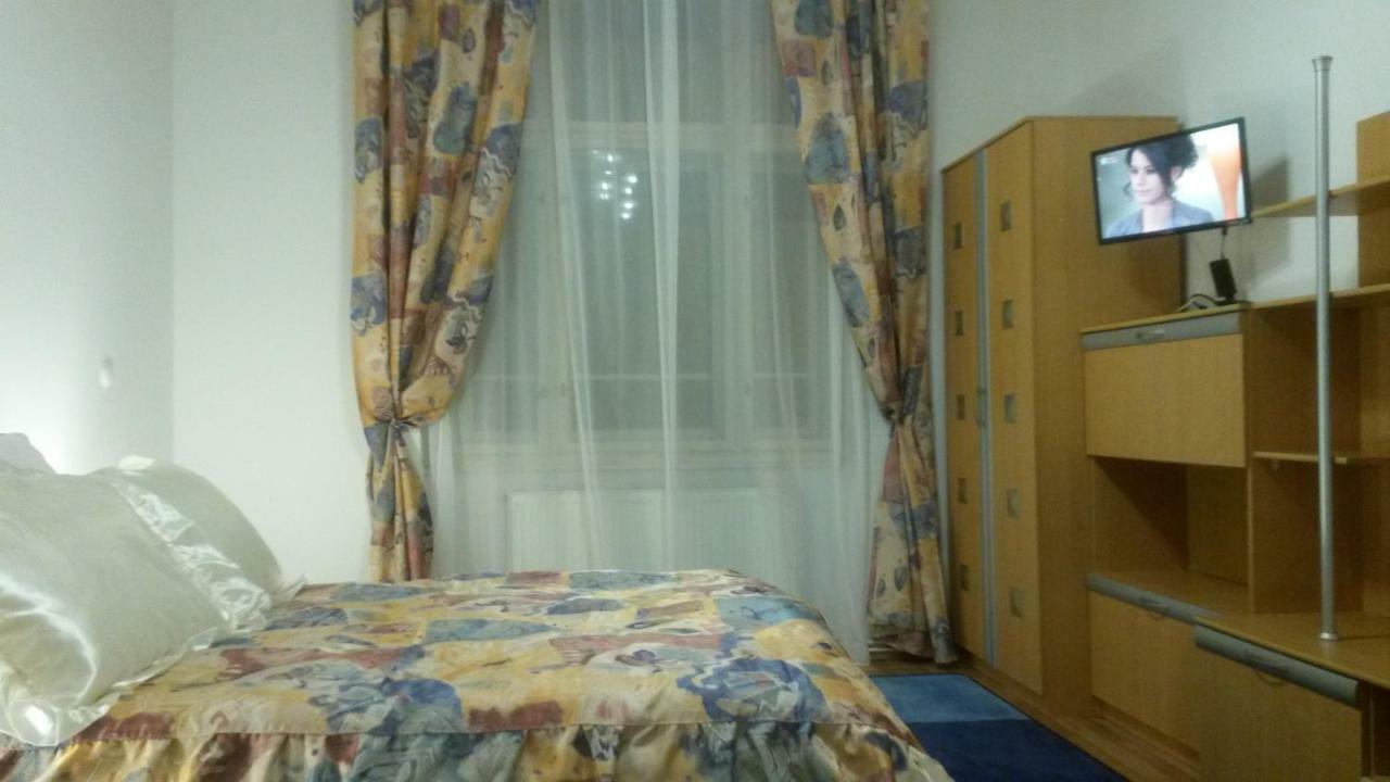 Lana Lo Apartments Karlovy Vary Esterno foto